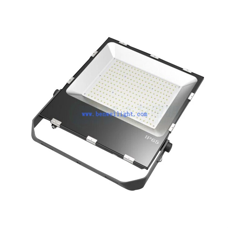 LED Flood Light With Intelligent Control