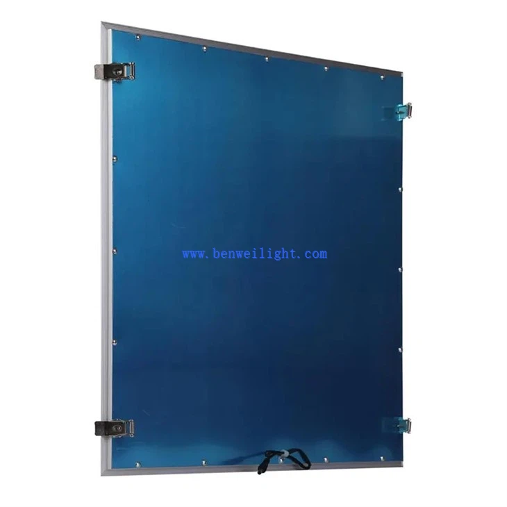 300×300 Recessed Flat Ceiling Light 1